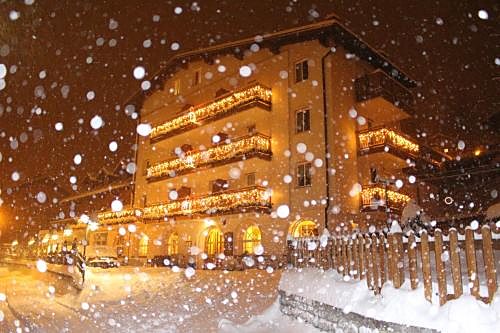 Hotel Rosalpina con la neve, Folgaria