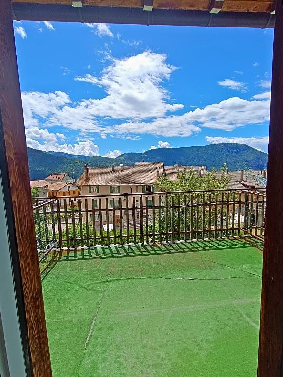 Terrazza con vista sull'Alpe Cimbra