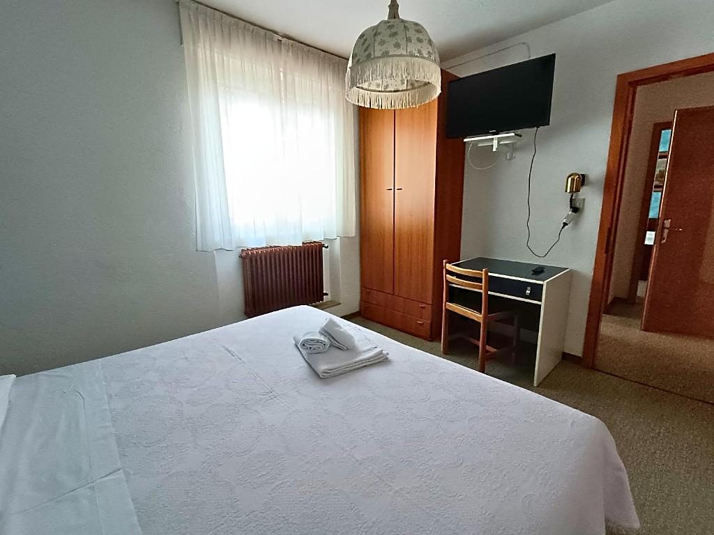 Camera doppia con TV, hotel a Folgaria Alpe Cimbra